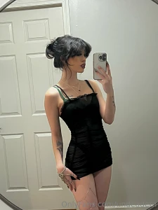 Dm me if you love goth mommys