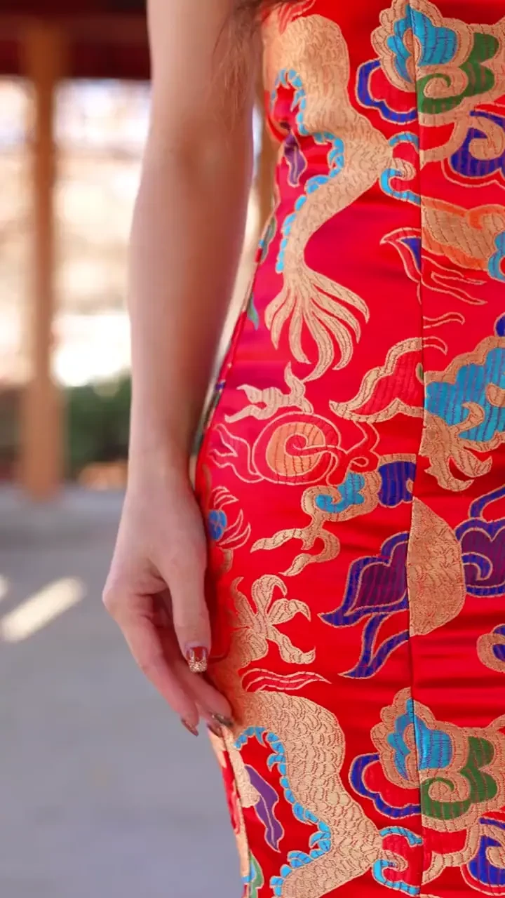 Hopefully you love this video of me wearing chinese traditional qipao 