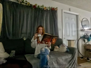 Sipping some tea and reading up on some soup recipes tom kah is my part 1