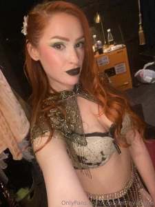 Smiling for you backstage part 3