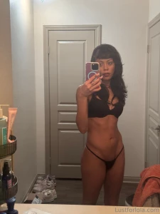 On chaturbate com lustforlola part 1