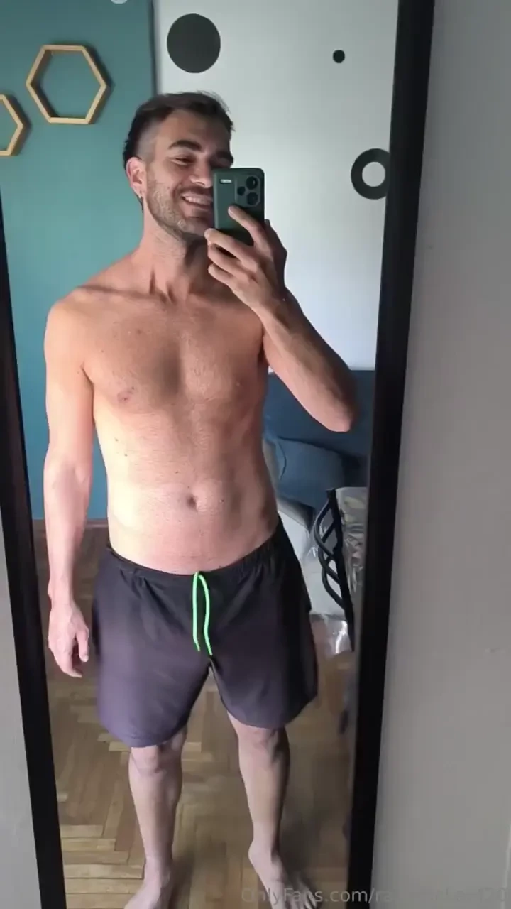 Sexo sin condon este pasivo me invito a su casa para probar mi lluvia 