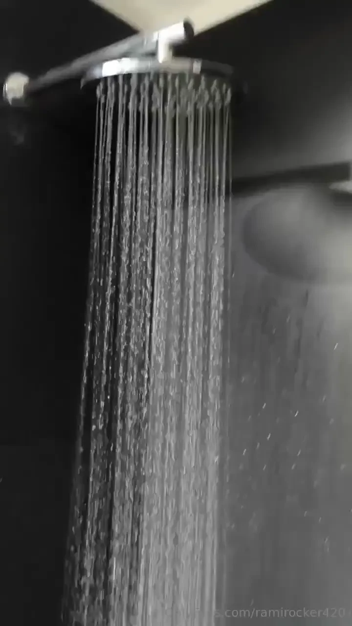 I like to bathe in pairs any volunteers me gusta ba arme de a dos 