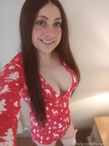 Spreading holiday cheer in the sexiest way possible trans transgirl part 3