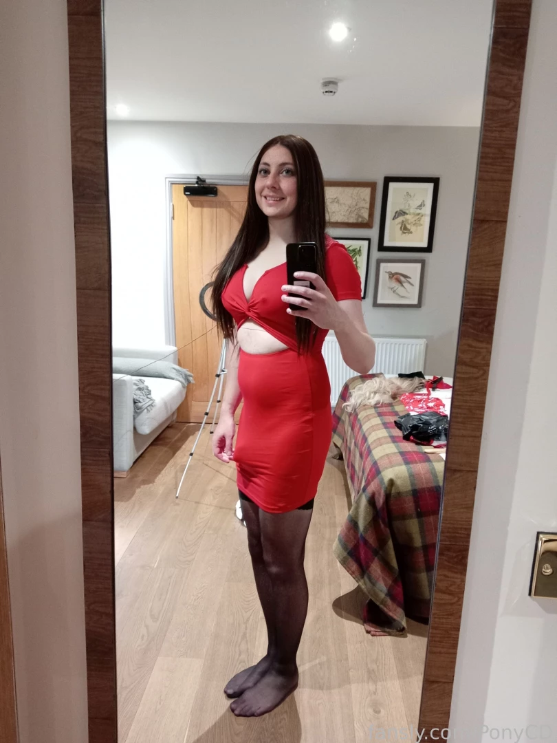 Finding the perfect outfit is a challenge but it s all about the hunt 