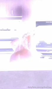 Video solo fontaine dirty talk squirk twerk ne viens pas avant moi je