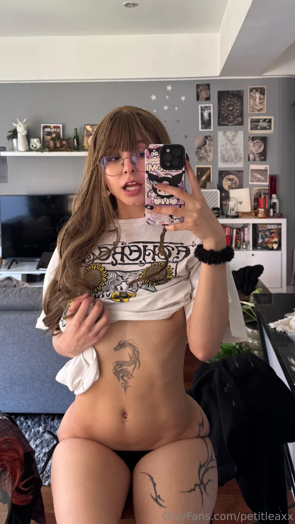 Pov you leave a t-shirt at my place and i send this to you part 2 