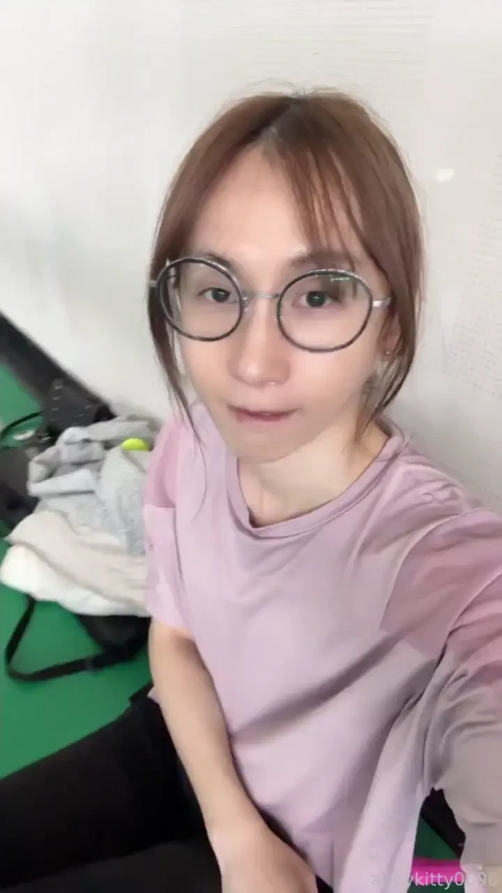 Today i play badminton my feet sweat a lot so i took off my socks do 