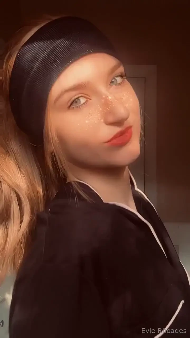 Let s get flirty btw all of my locked content over here is free on my 