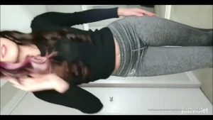 Yoga pants strip tease 17 11 19