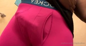 Someone come give it a kiss