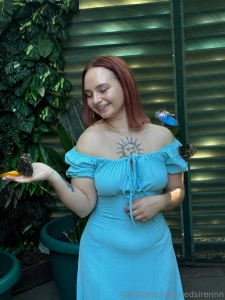 I d like to ask you what you think about my dress feel free to text me