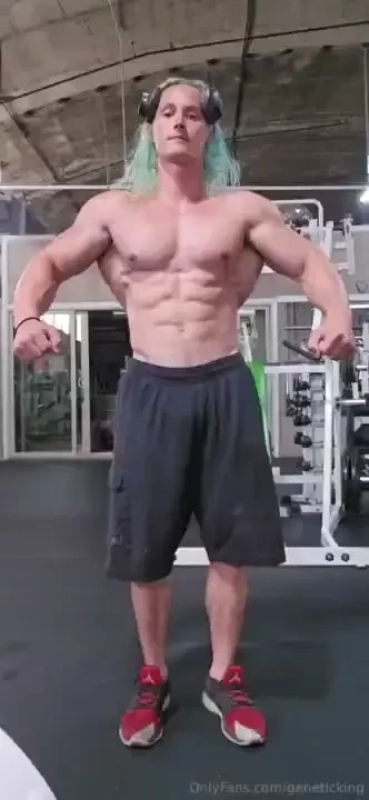 Ima get back to posting 2-3xs a week i don t wanna let my fans down i 