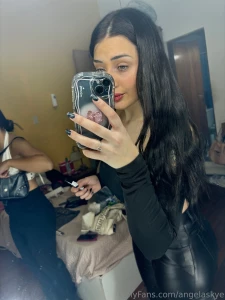 This is exactly how i d dress for you on date night part 25