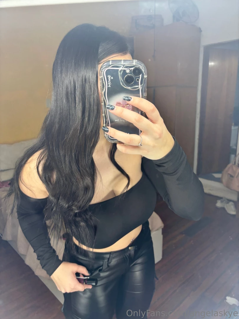 This is exactly how i d dress for you on date night part 24 