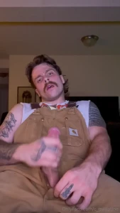 I m the new repairman for your apartment complex after catching a part 4