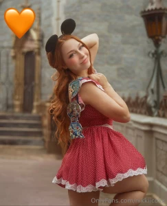 Who wants to see up my skirt they call it the happiest place on earth