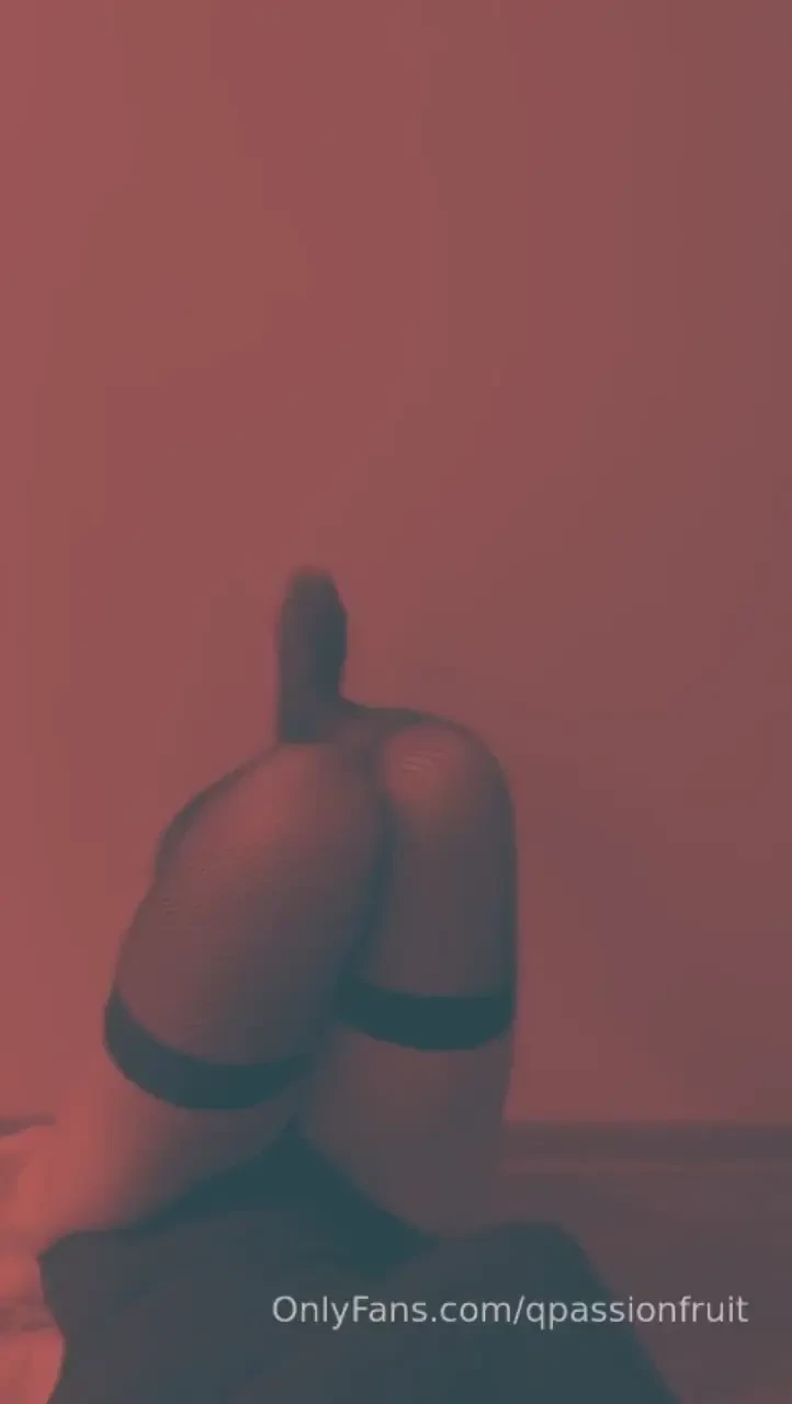 Done with the day i m in a very autumnal mood today - baked an apple 