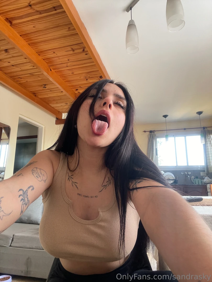 I need you on my tongue 