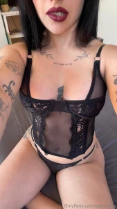 I can mark your neck with this cherry lips