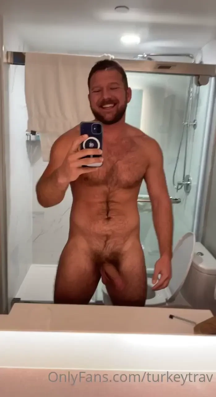 I m getting ready for a wedding i need someone to come suck my cock 