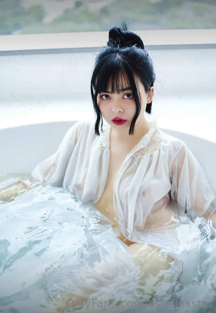 Still kinda hot inside this tub 