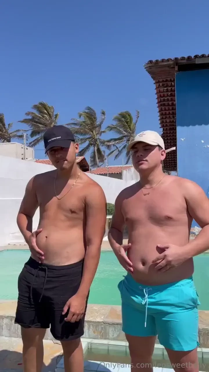 New v deos i will send our new video in the pool in the chat 