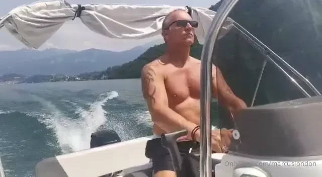 Driving the speed boat across lake como 