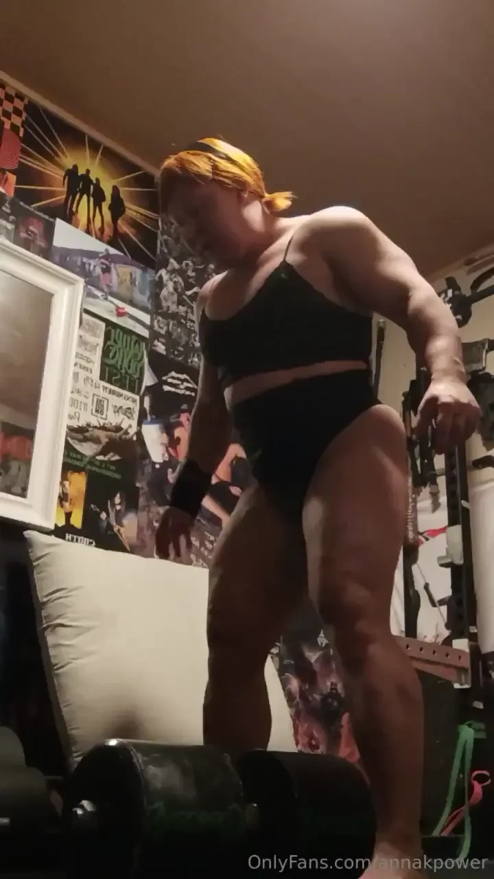 Dumbbell swings in undies yes i have baby powder on my pussy i put it 