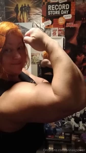 Biceps pose part 3