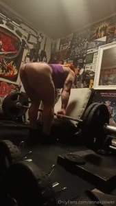 Stiff-leg deadlifts part 1