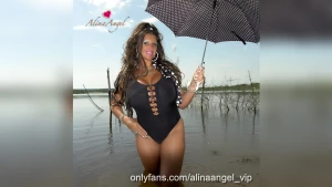 Hellooooooo and kisses