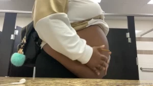 A little public belly appreciation