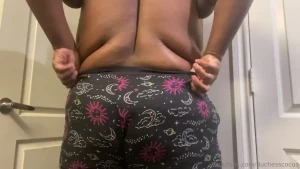One thing i noticed is that big girls don t show off their back rolls