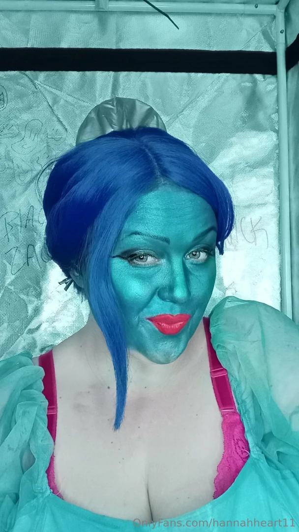 Not done with the makeup selfie bombs part 19 