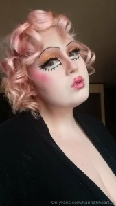 Not done with the makeup selfie bombs part 29