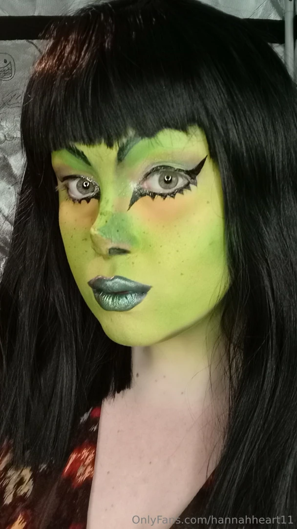 Not done with the makeup selfie bombs part 13 