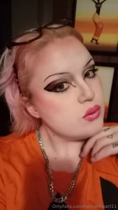 Not done with the makeup selfie bombs part 7