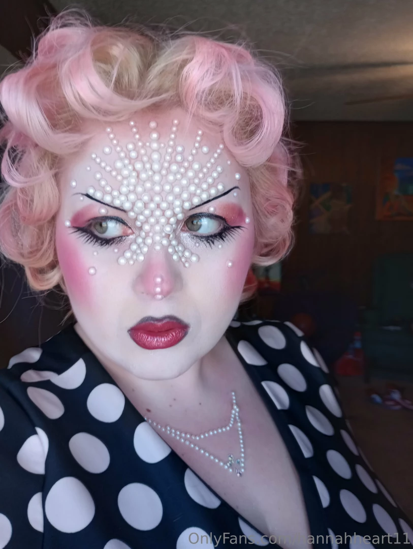 Not done with the makeup selfie bombs part 35 
