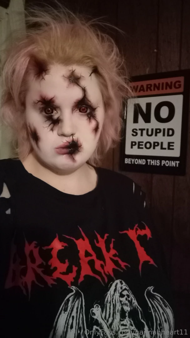 Not done with the makeup selfie bombs part 21 