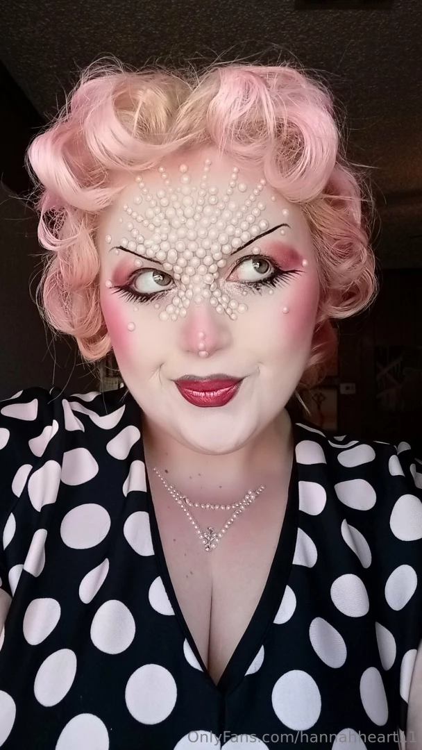Not done with the makeup selfie bombs part 4 