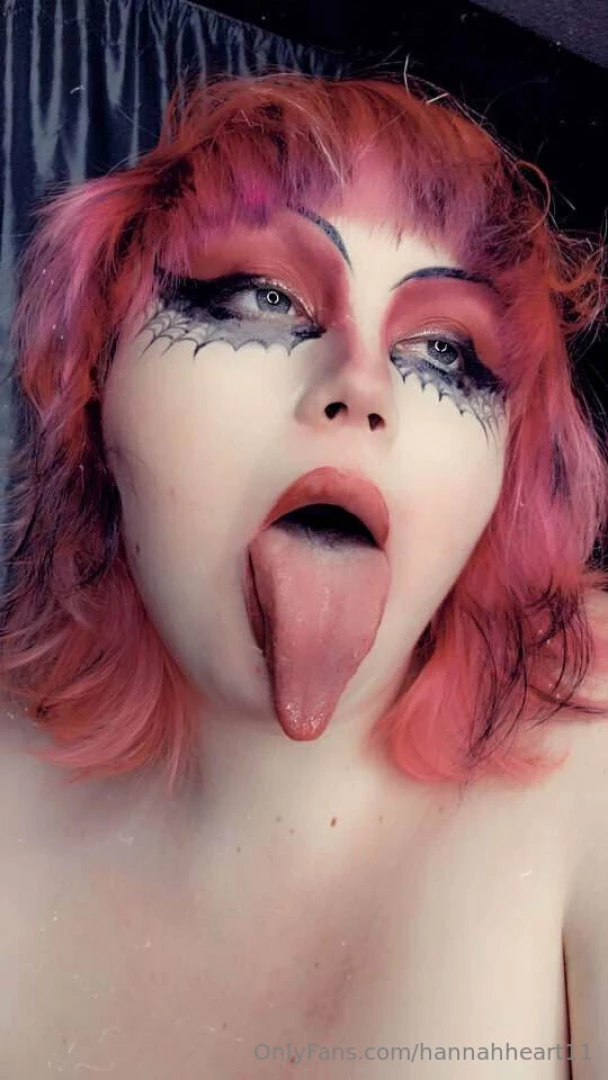 Photobomb felt cute part 3 