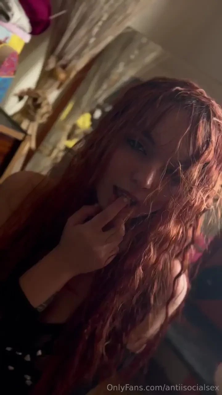 Holaa bbs hoy me compr lencer a nueva y me puse tan cachonda grabando 