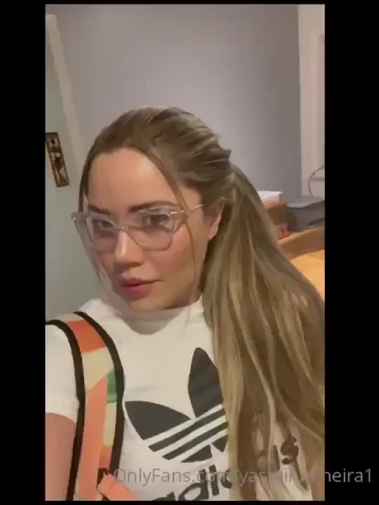 Acordei ele com um boquete hoje de manh antes de ir pra faculdade eu 