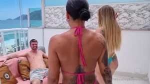 Minha amiga colombiana veio pela primeira vez ao brasil e conheceu da