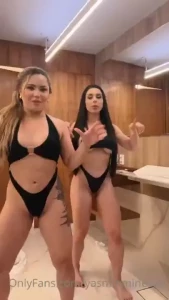 Encontrei com minha amiga maravilhosa e fizemos muita safadeza pra voc