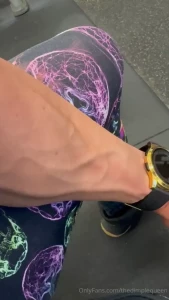 Veinssss saying hello be sure to like comment and message me if there