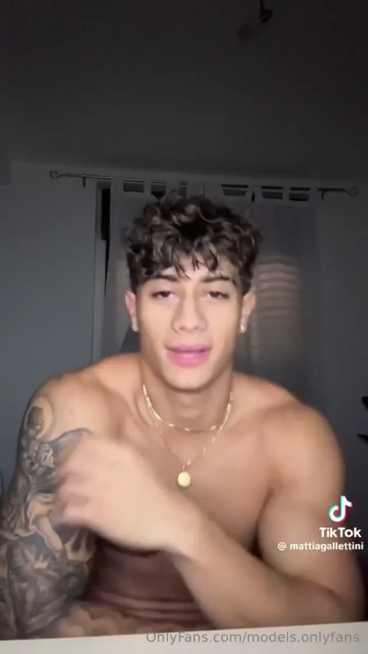 E tu da che parte stai vieni a dirmelo mattysecret nbsp ti aspetto -60 