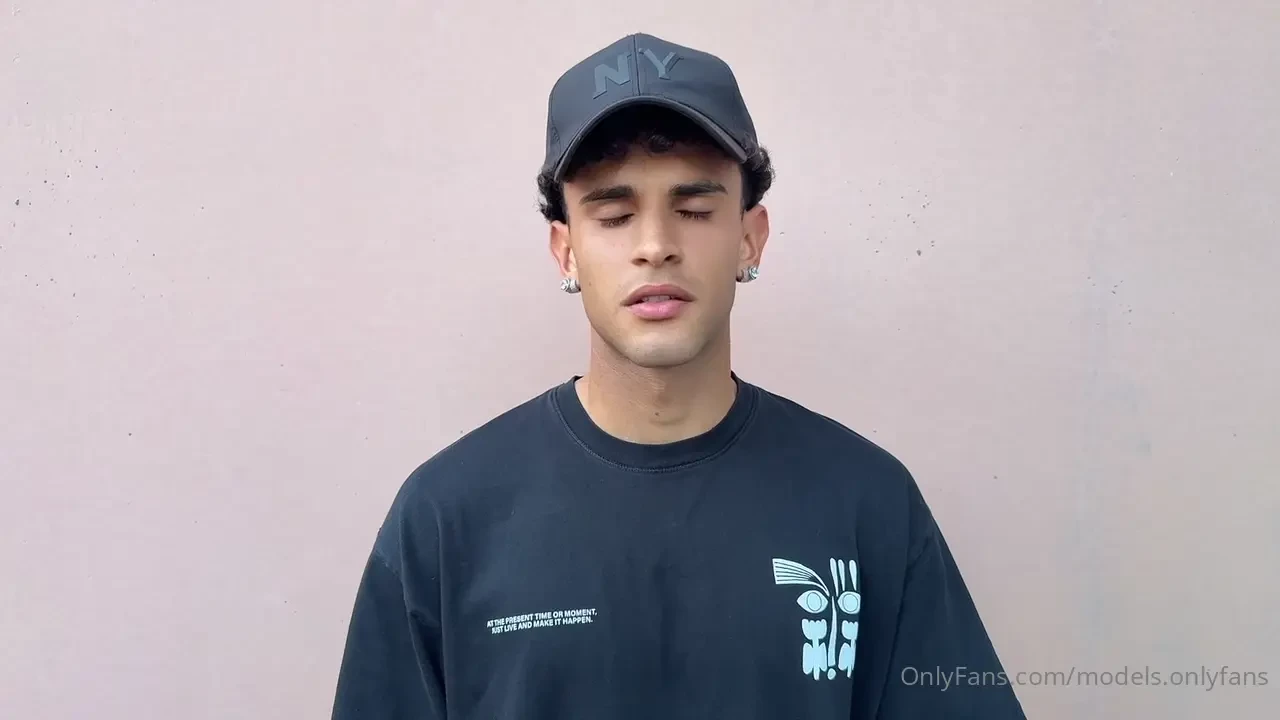 Casting di santiago 18 anni originario di santo domingo ma vive in 