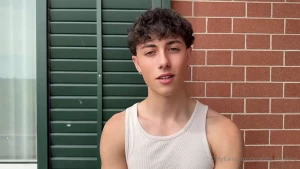 Nicol cerca una nico cerca un ragazzo con cui fare un video potresti